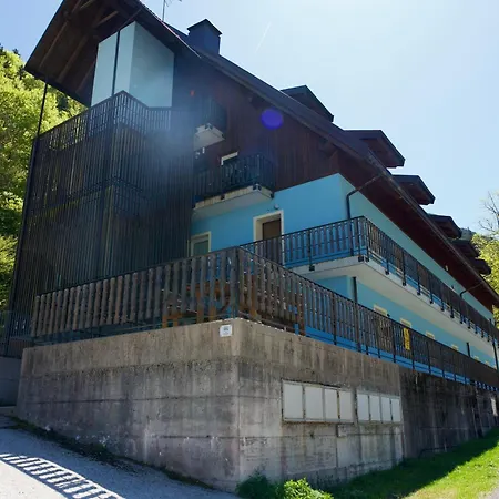 Casa Azzurra - Spacious In The Heart Of Julian Alps Apartment *