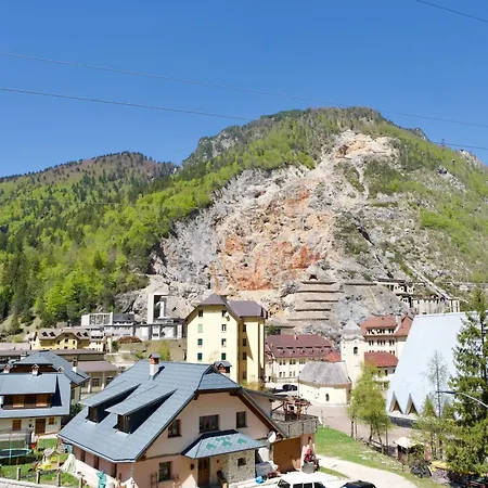 아파트 Casa Azzurra - Spacious In The Heart Of Julian Alps